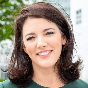 Headshot of Leslie Johnston, CEO of Laudes Foundation in Zug, Switzerland.
