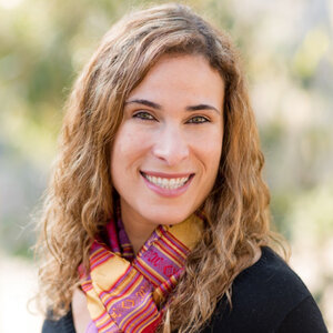 Headshot of Heidi Basch-Harod, executive director of Women’s Voices Now.