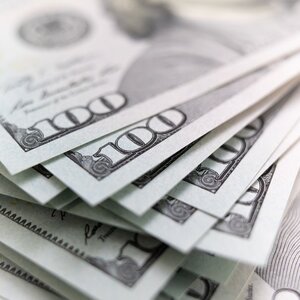 California received the most foundation grant dollars in 2020-21