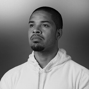 Jason Gibson, founder of Hood Code, a no-cost after-school coding program for youth ages 8-15 living in New York City Housing Authority facilities.