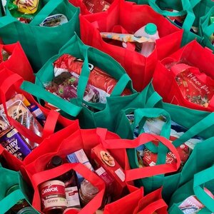 SNAP enrollment fell, food pantry use rose for non-citizen New Yorkers